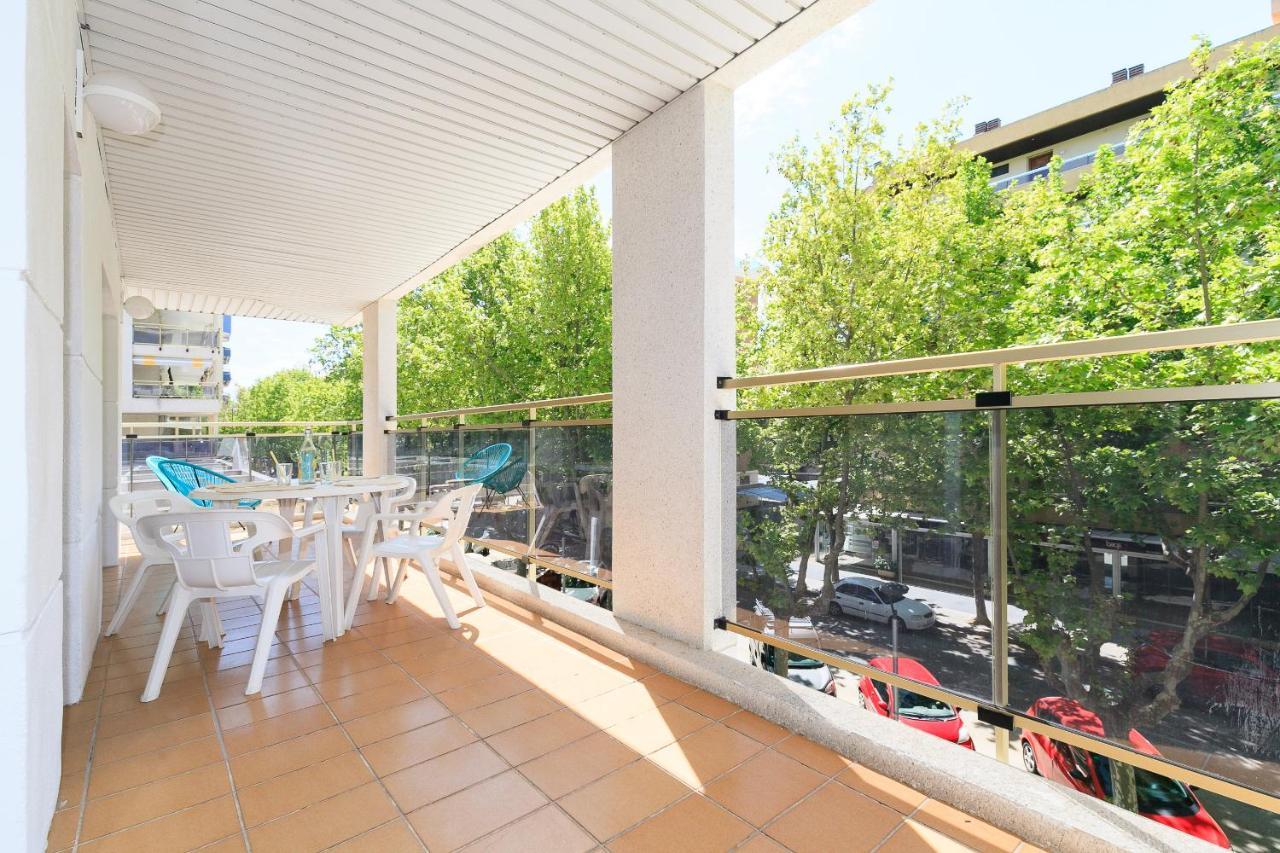 Uhc Michelangelo Apartments Salou Exteriör bild