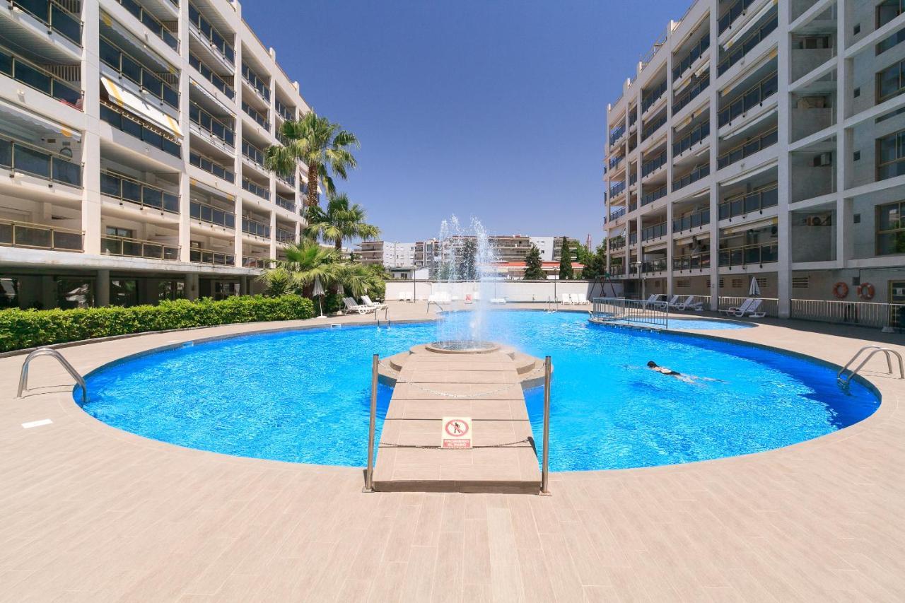 Uhc Michelangelo Apartments Salou Exteriör bild