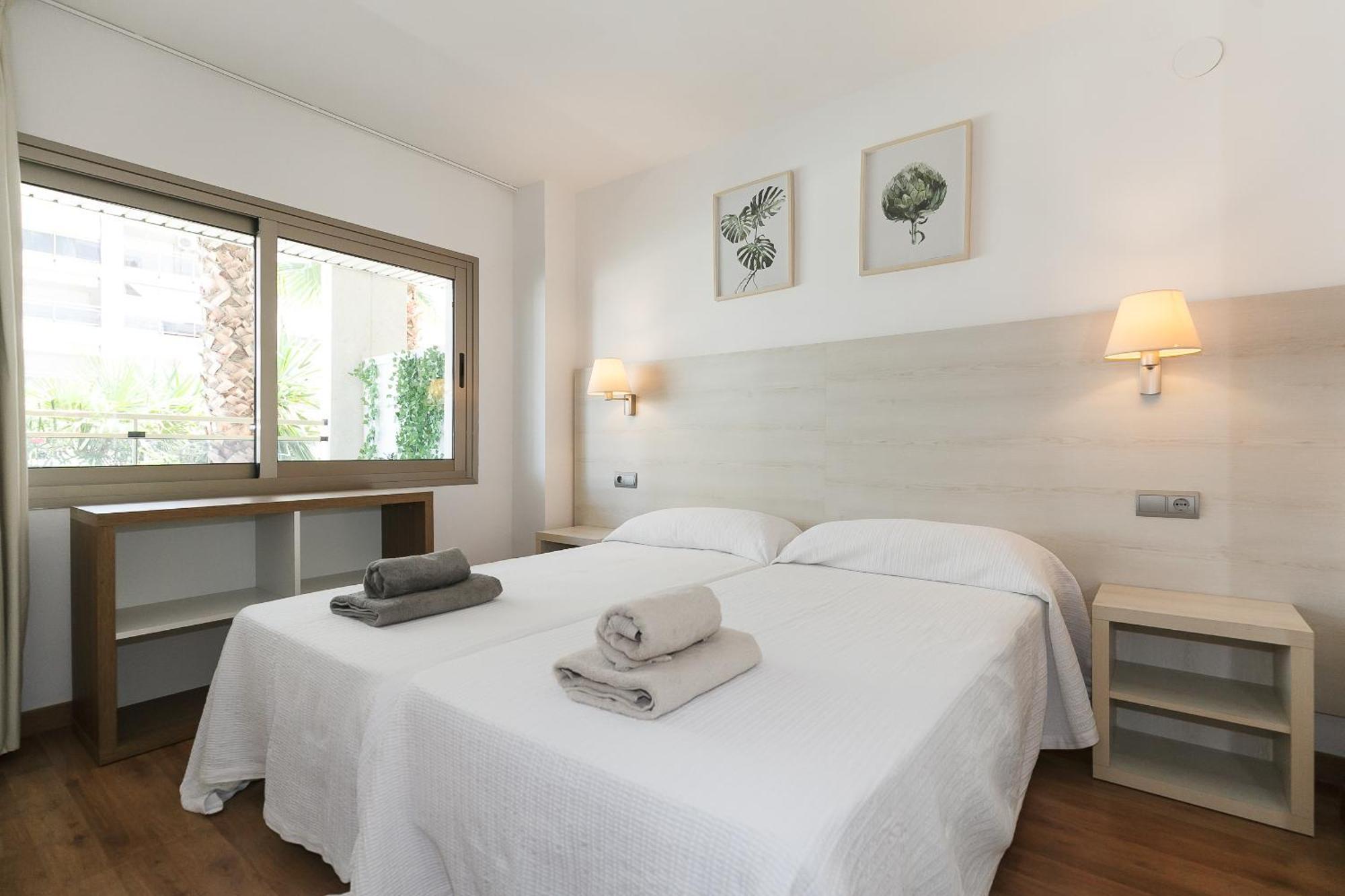 Uhc Michelangelo Apartments Salou Rum bild
