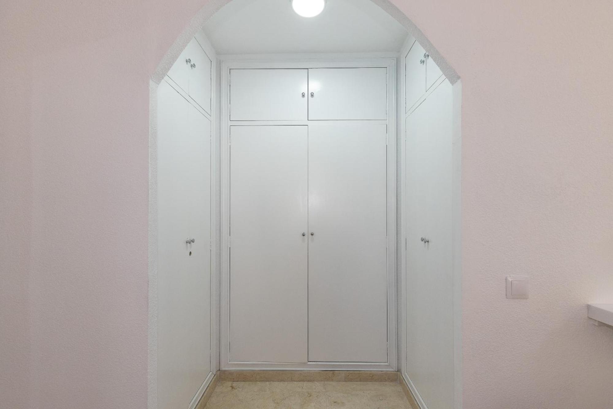 Uhc Michelangelo Apartments Salou Rum bild