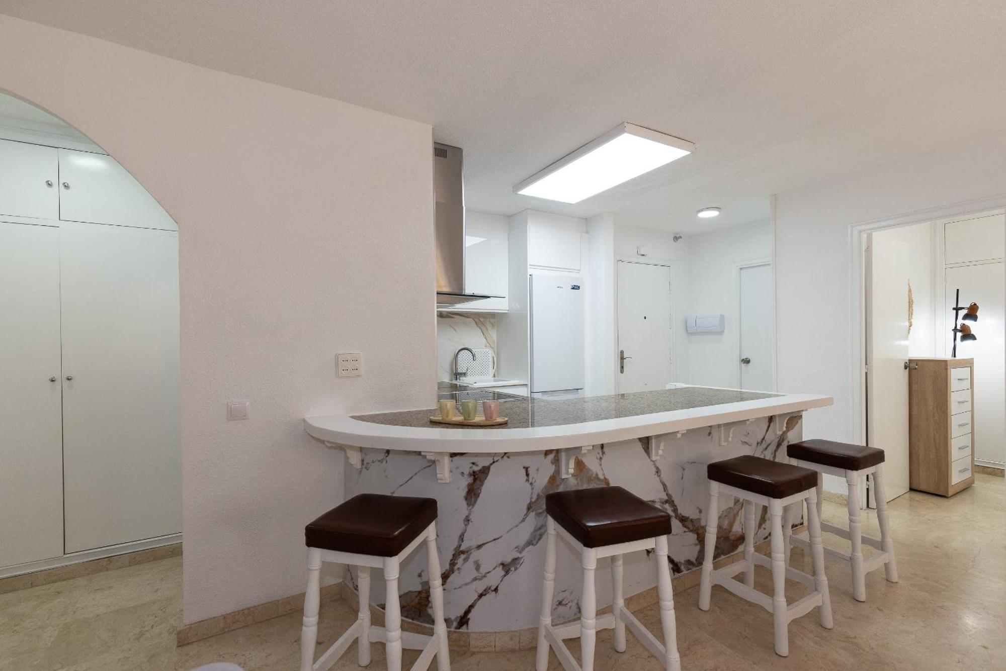 Uhc Michelangelo Apartments Salou Rum bild