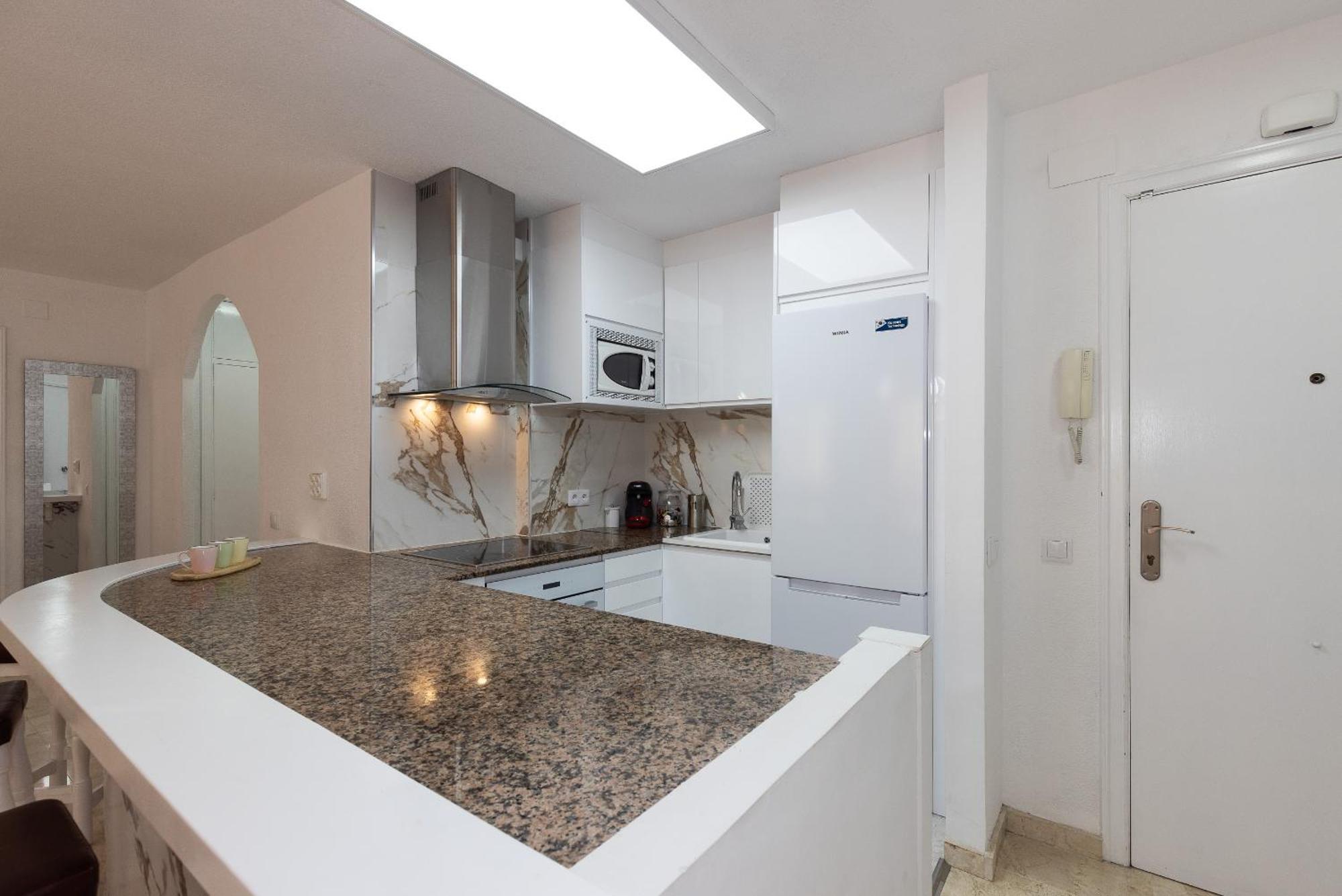 Uhc Michelangelo Apartments Salou Rum bild