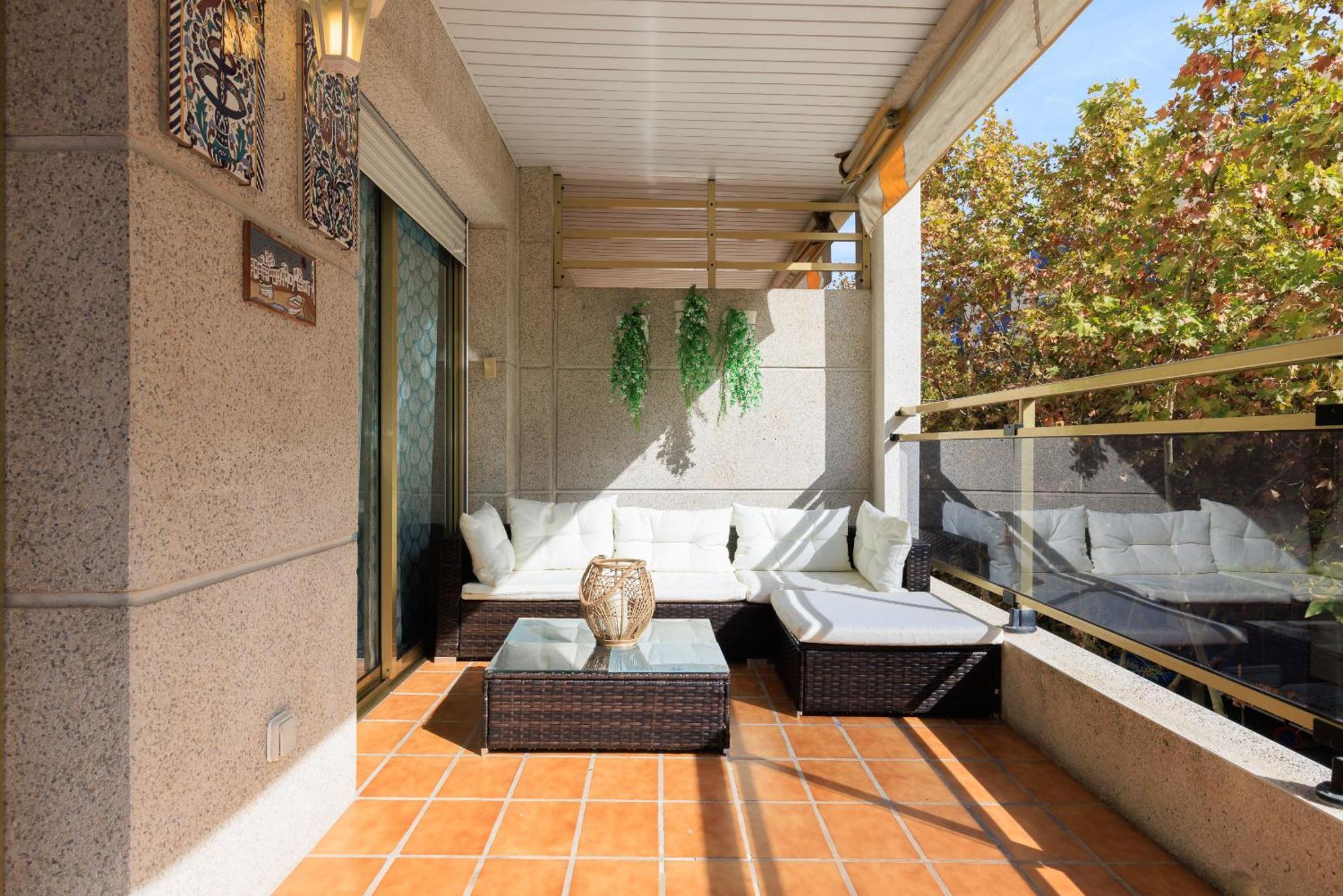 Uhc Michelangelo Apartments Salou Rum bild