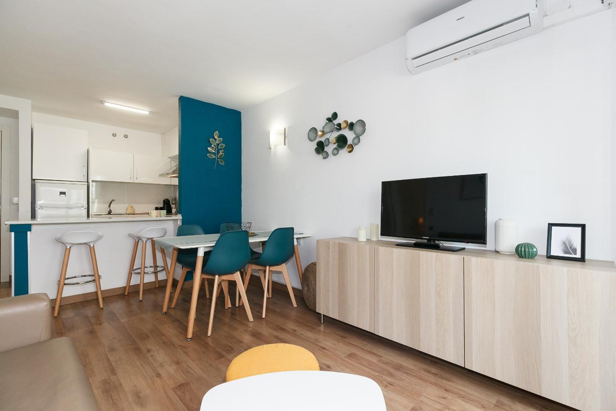 Uhc Michelangelo Apartments Salou Rum bild