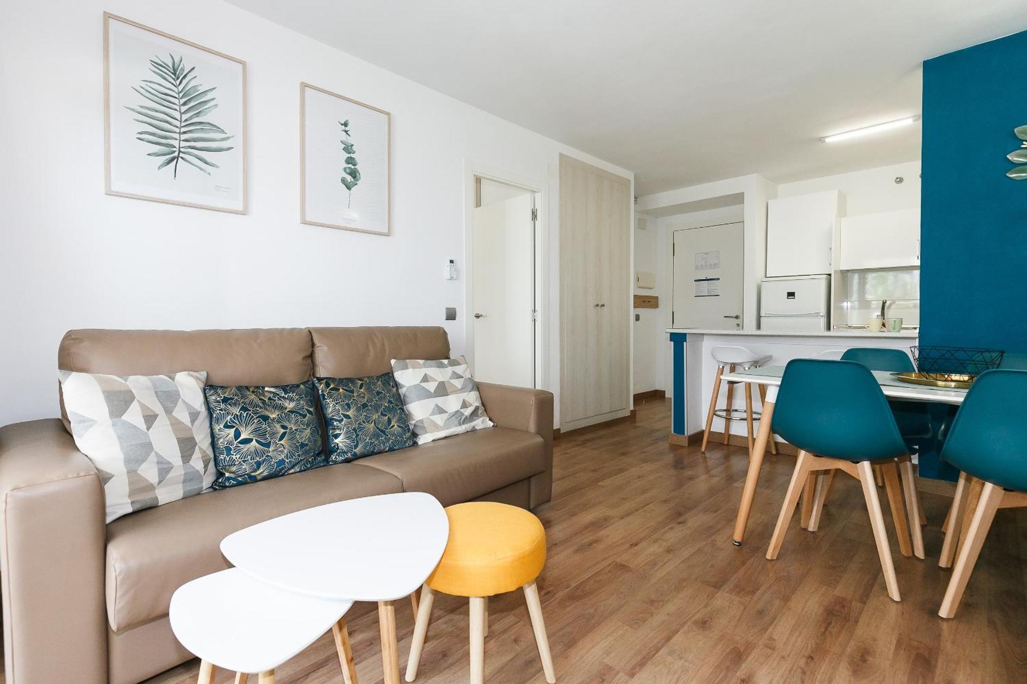 Uhc Michelangelo Apartments Salou Rum bild